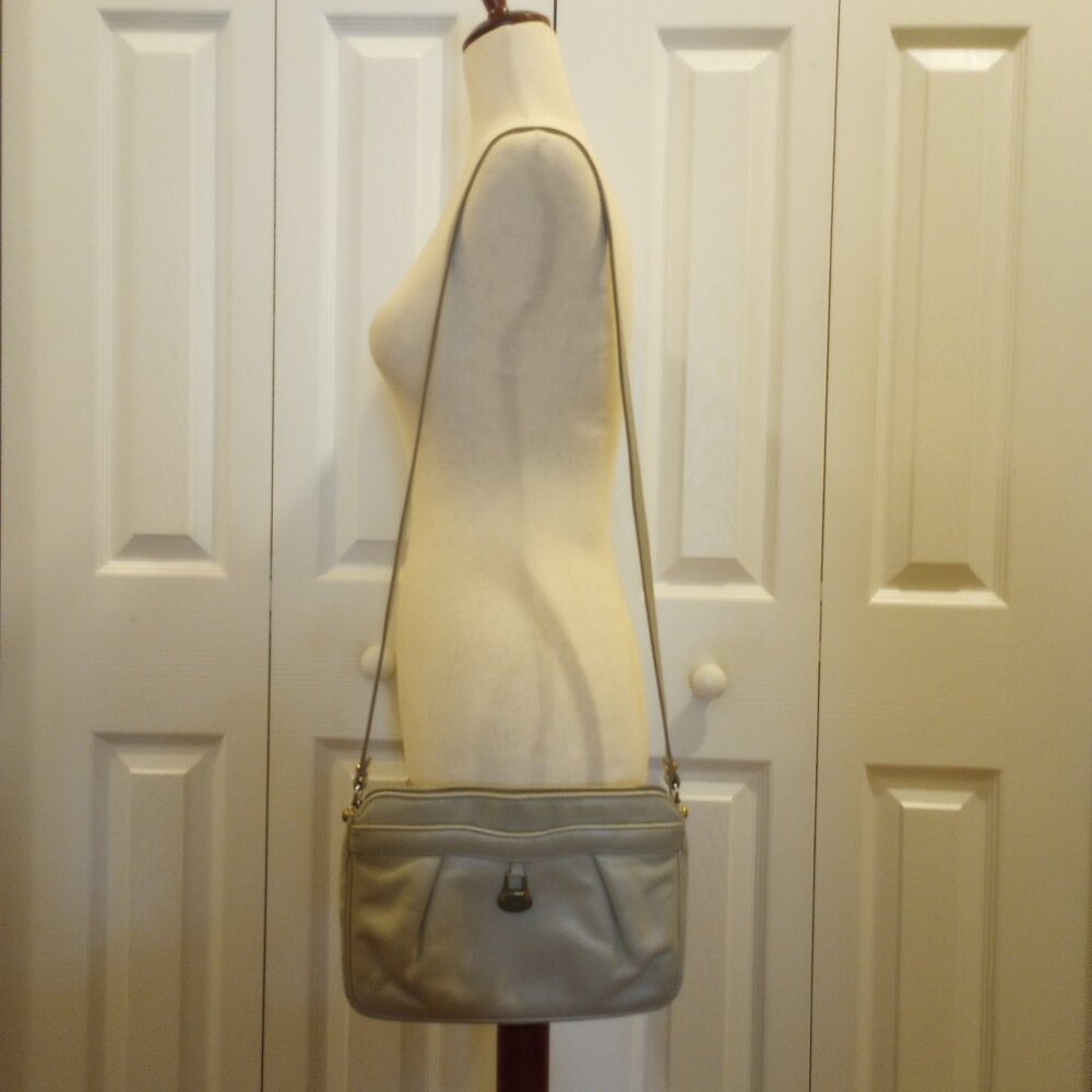 ***SOLD***  Etienne Aigner Taupe Beige Shoulder Bag - Picture 8 of 9